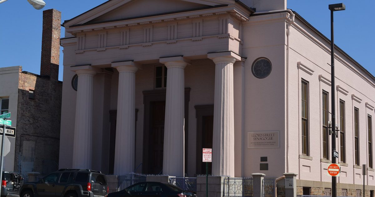 Lloyd Street Synagogue, exterior (26577168001).jpg